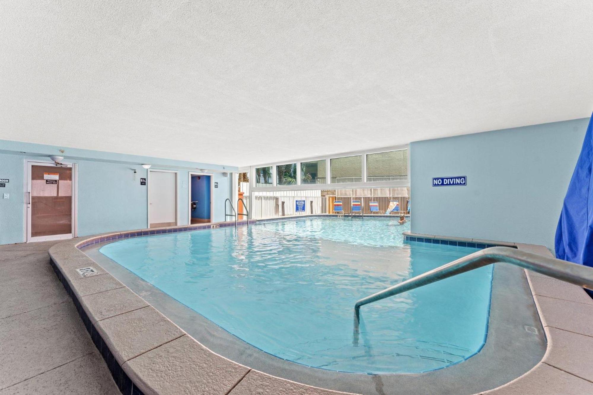 Tropic Winds 702 Holiday home *